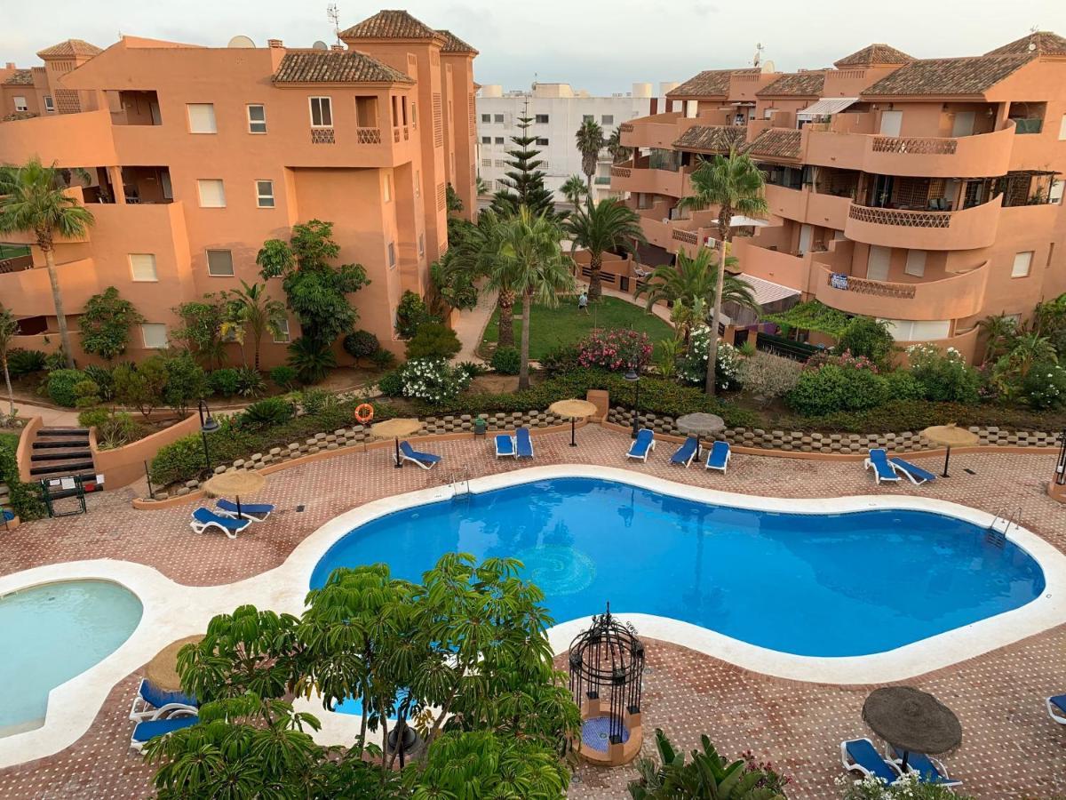 Apartementos Almerimar Golf المظهر الخارجي الصورة