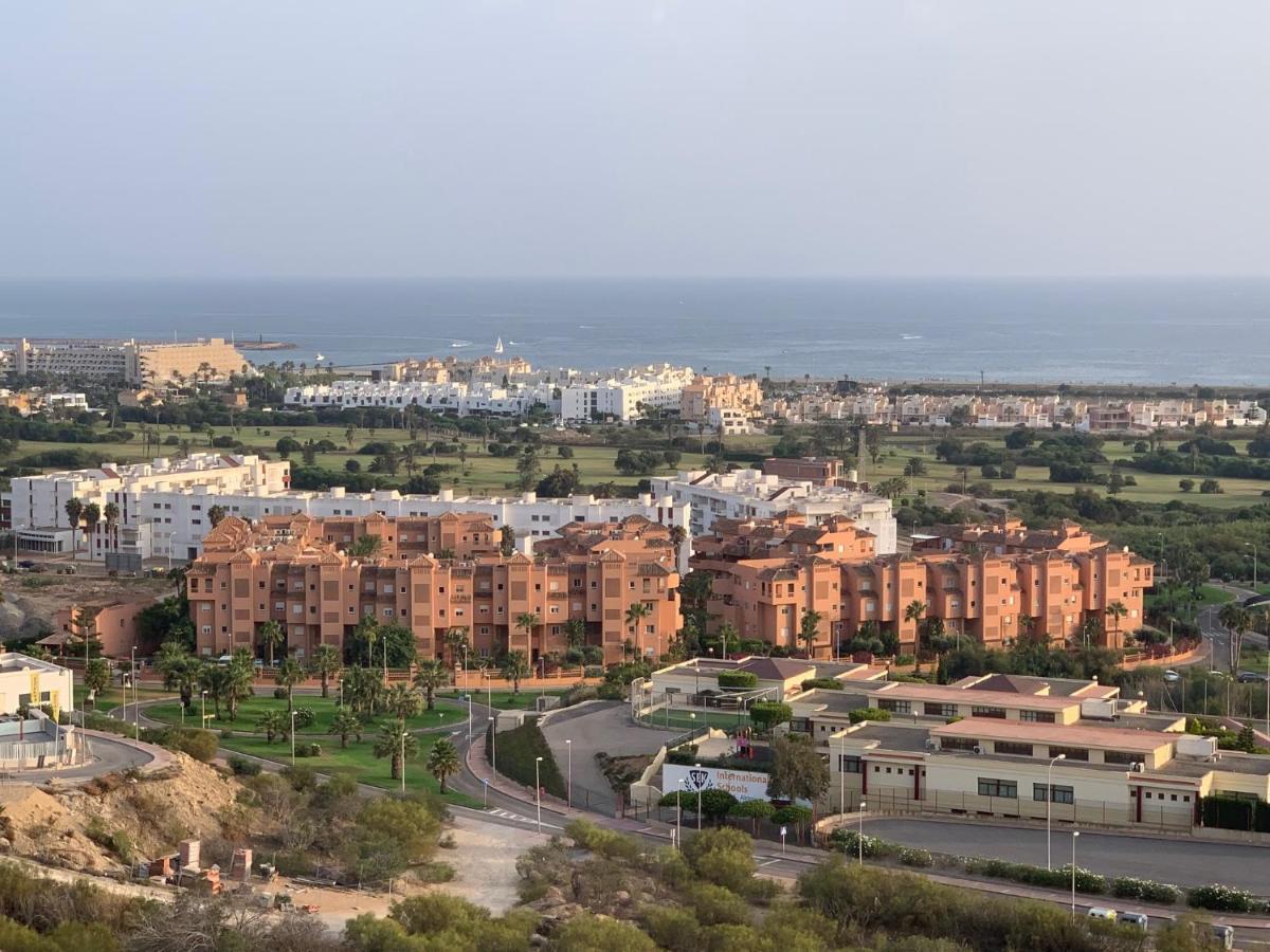 Apartementos Almerimar Golf المظهر الخارجي الصورة