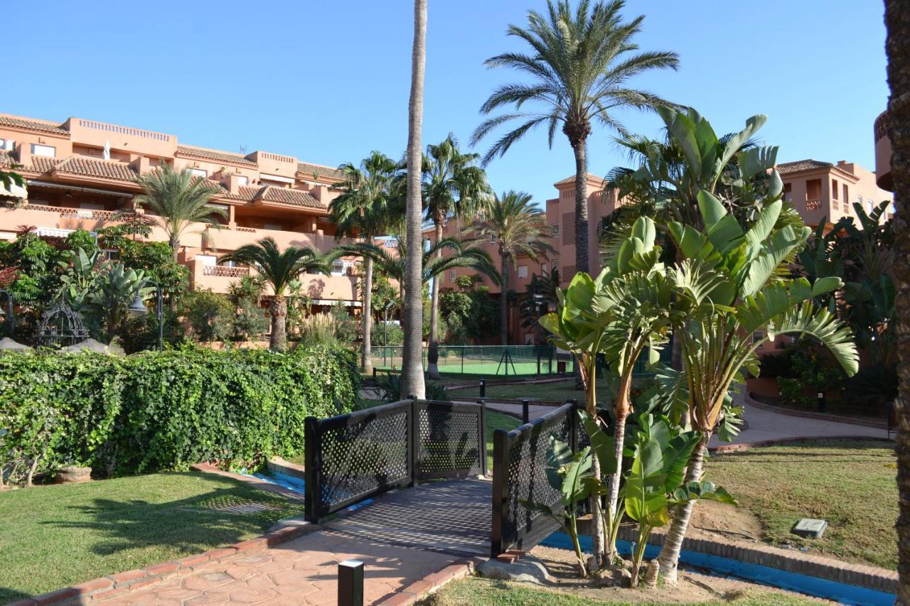 Apartementos Almerimar Golf المظهر الخارجي الصورة