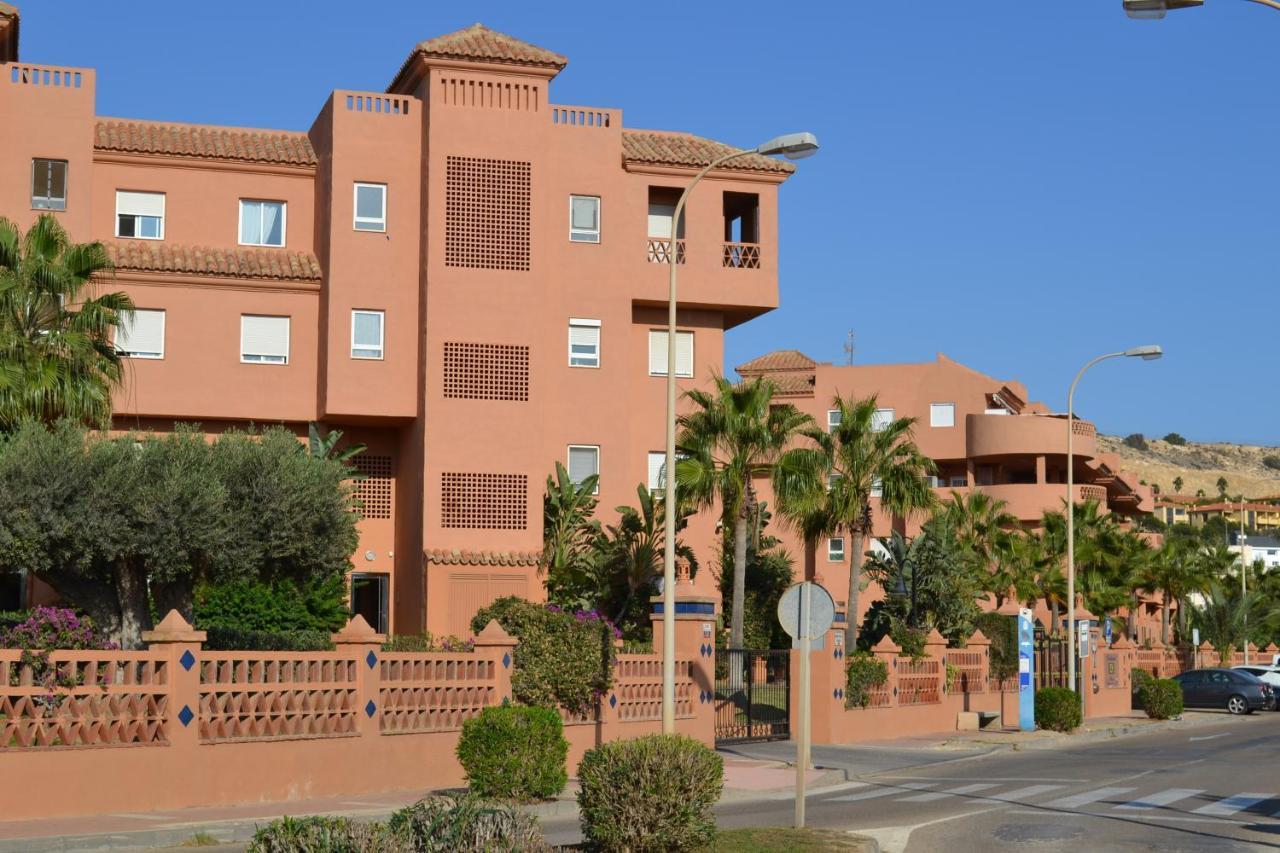 Apartementos Almerimar Golf المظهر الخارجي الصورة