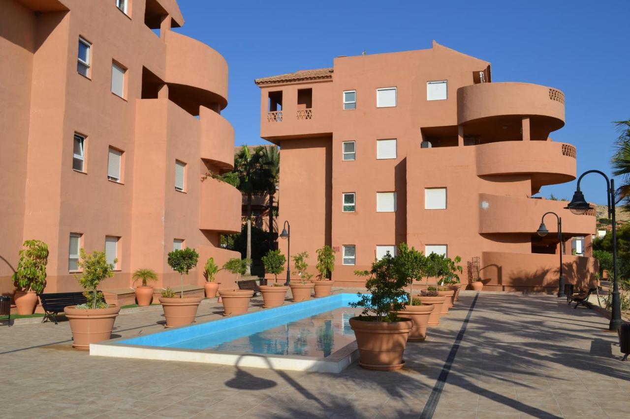 Apartementos Almerimar Golf المظهر الخارجي الصورة